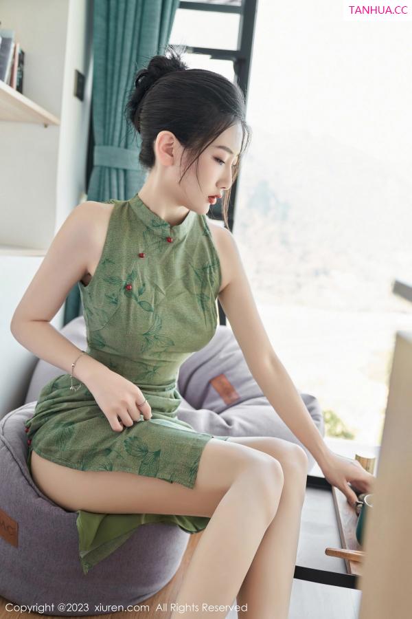   [XiuRen]高清写真图 2023.08.03 No.7181 沈青黛 旗袍美腿第45张图片